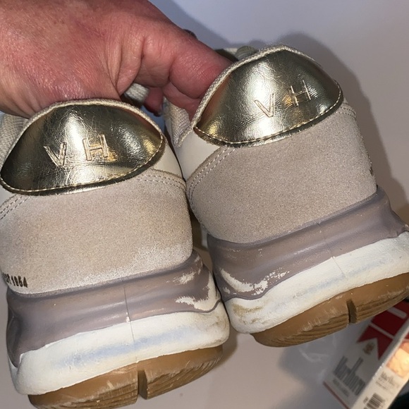Vintage Havana Cream and Gold Star Sneakers SZ 8 - Picture 7 of 12